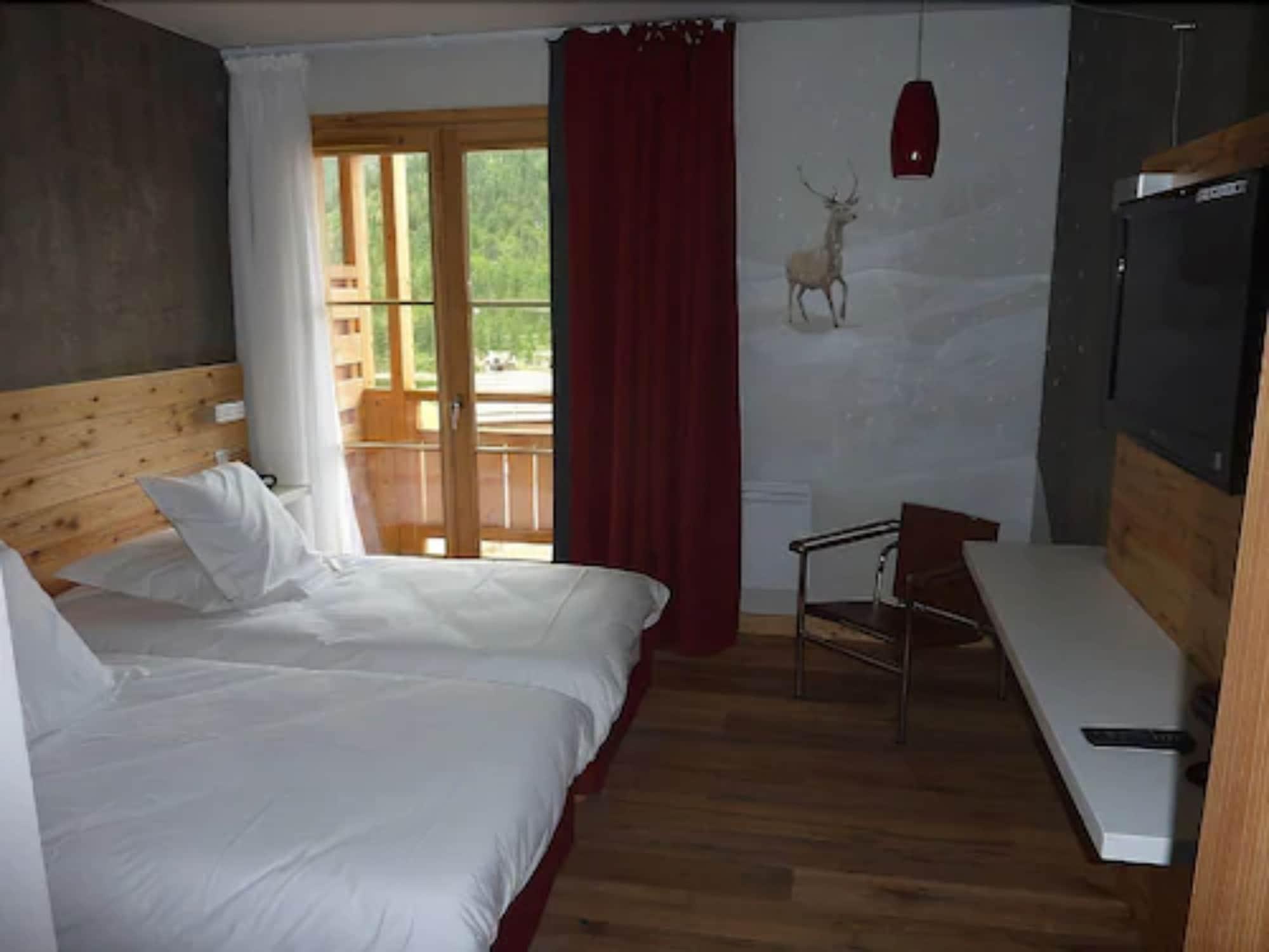 Anova Hotel & Spa มงต์เฌอแนฟวร์ ภายนอก รูปภาพ